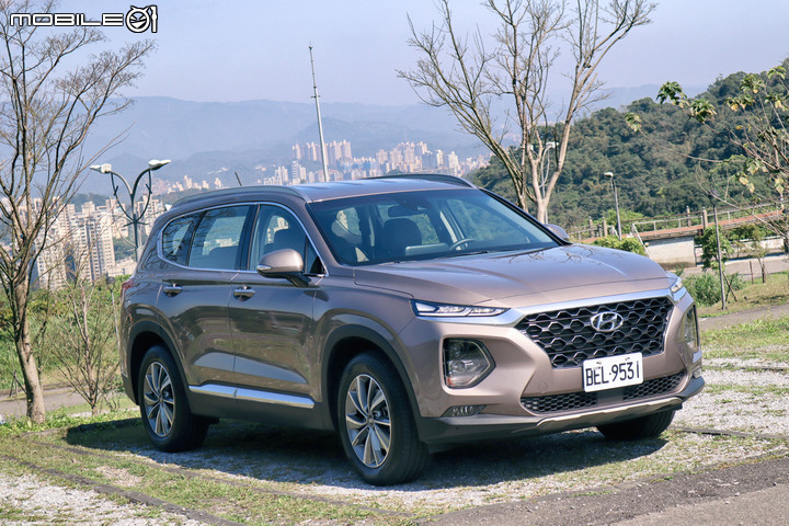 Hyundai Santa Fe 柴油旗艦版試駕;質感升級,空間機能引人入勝!