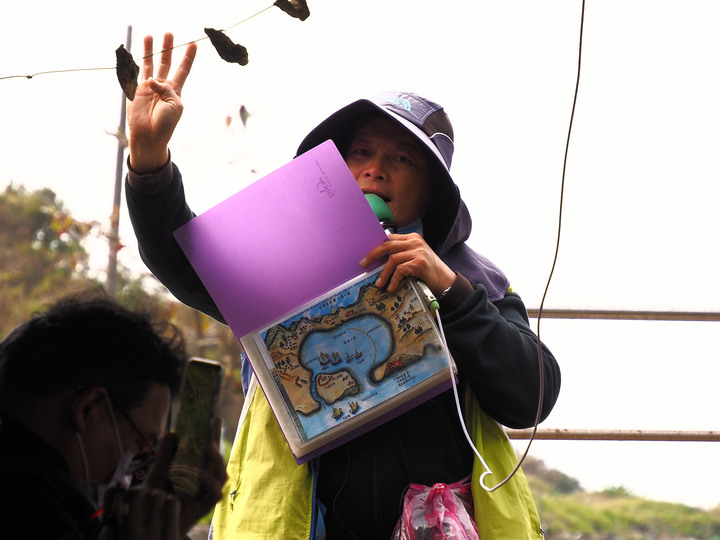 臺南 七股 龍山號遊潟湖與烤蚵 — 養蚵人生之體驗與生猛鮮蚵之享受