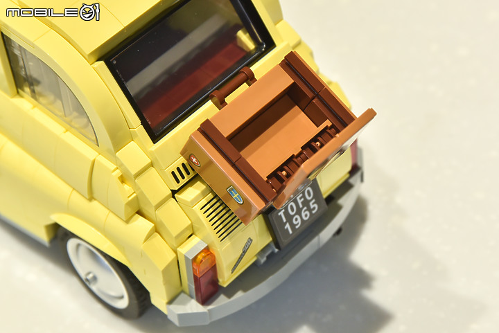 【搭真車一起開箱！】樂高Lego 10271 Fiat 500，各項經典元素完整重現！