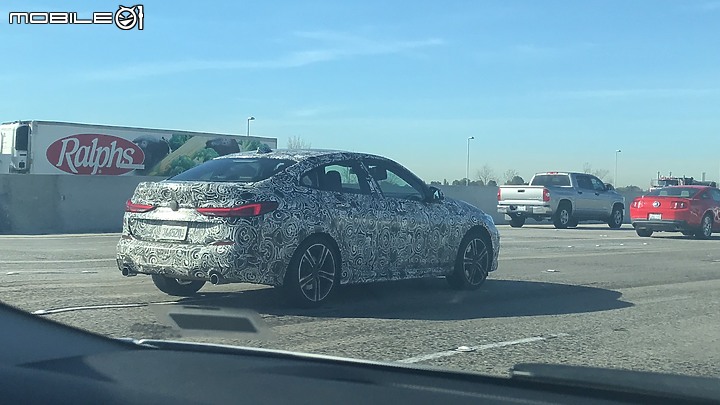 美國拍到的偽裝車