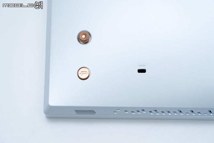 MSI Prestige P100 主機、PS341WU 顯示器 龍魂下的創作者美學！
