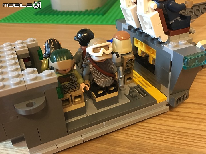LEGO Rogue one 75155 U-Wing "改" 晚開箱