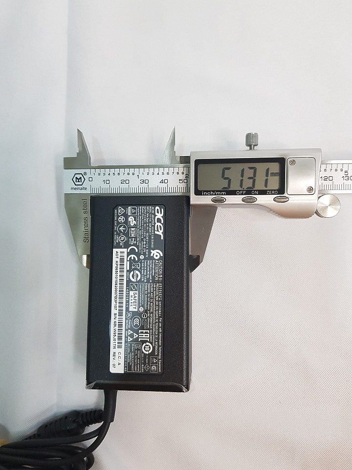 【小宅開箱】【簡測】acer Aspire 5 A515-52G 文書機的大長老