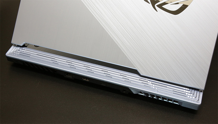神龍大俠之我要開箱ROG STRIX G