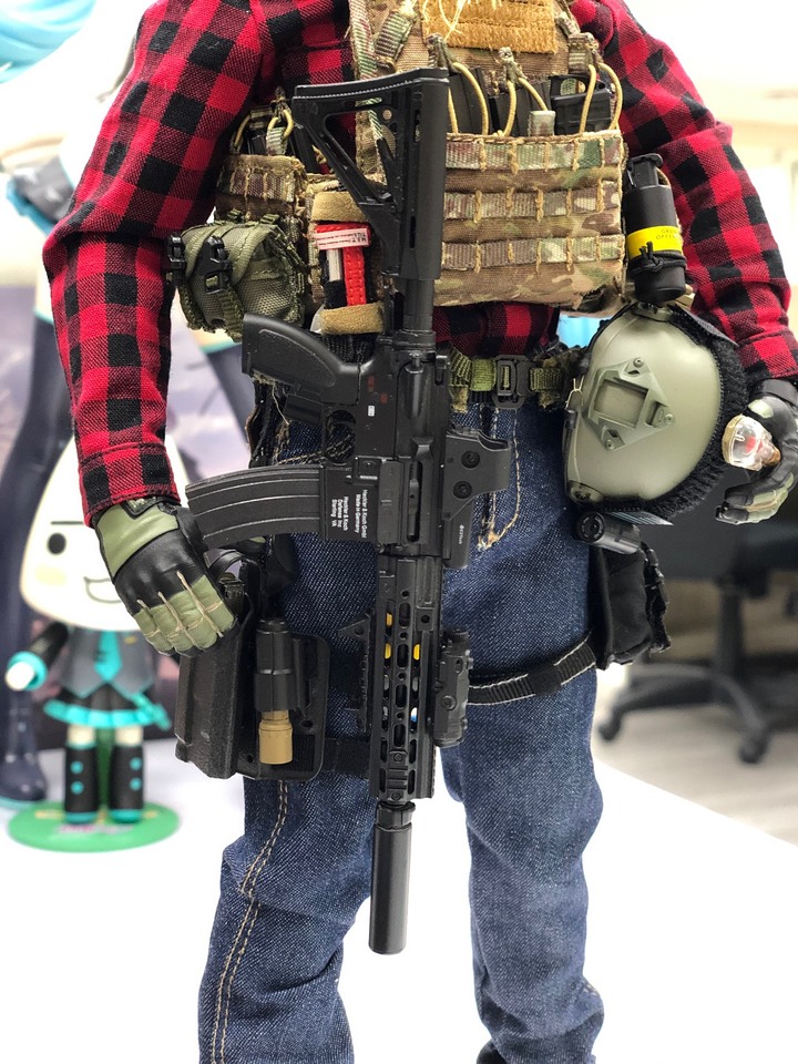 入坑! DAMTOYS 78063 US DEA SRT 1/6 軍事人偶開箱