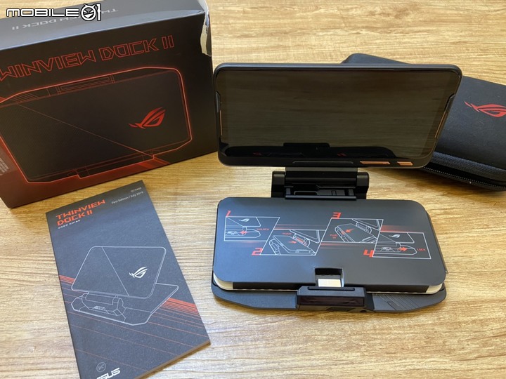 點我看大圖 ROG Phone II TwinView Dock 雙螢幕基座微開箱