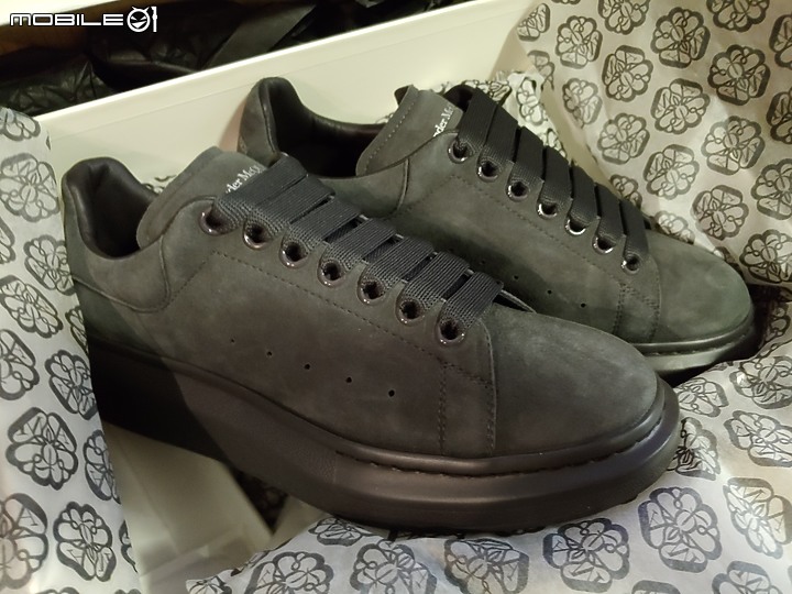 [開箱]  Mr. Porter ALEXANDER MCQUEEN Exaggerated-Sole Suede Sneakers