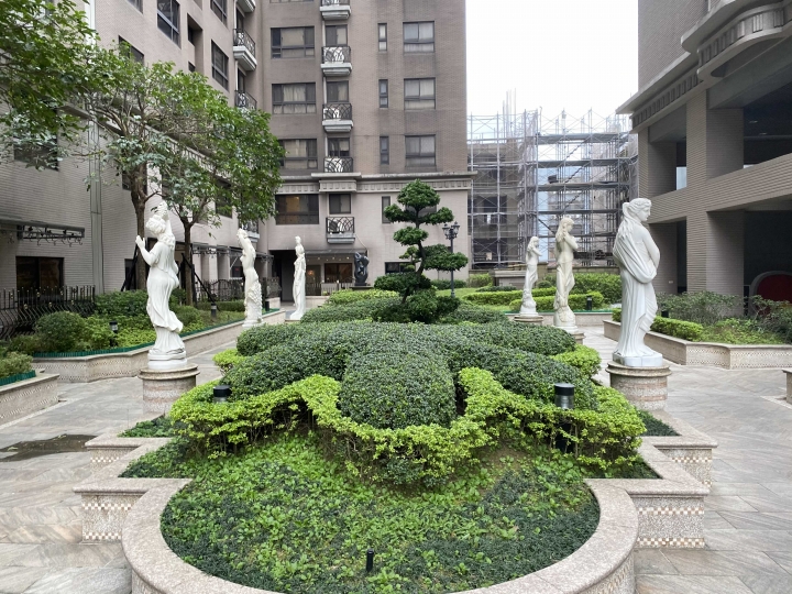【求問】三房兩廳建案抉擇，內有選手