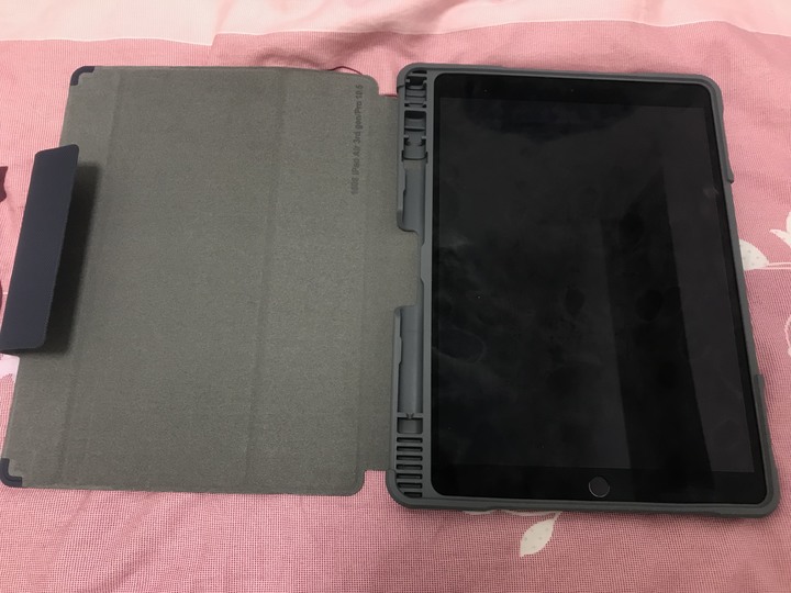 【開箱!】iPad air 3(2019)及STM Dux Shell Duo澳洲軍規防摔殼(藍色)
