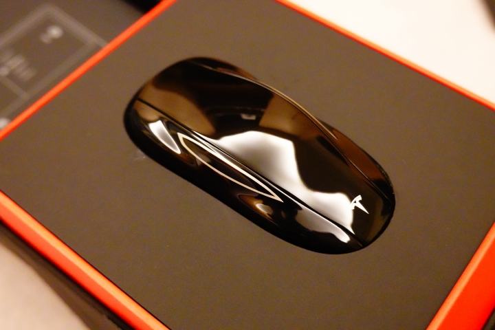 Model3 二代Keyfod 開箱