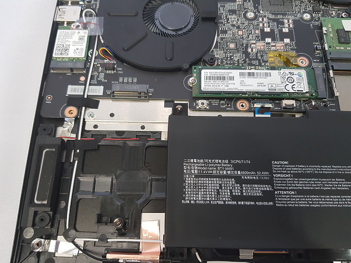 【小宅開箱】【簡測】MSI Modern 15 A10M 設計系愛用系列之一