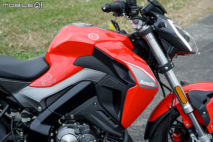 Benelli 125S 試駕 規格滿載樂趣十足