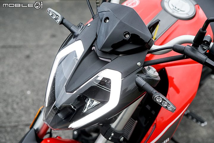 Benelli 125S 試駕 規格滿載樂趣十足