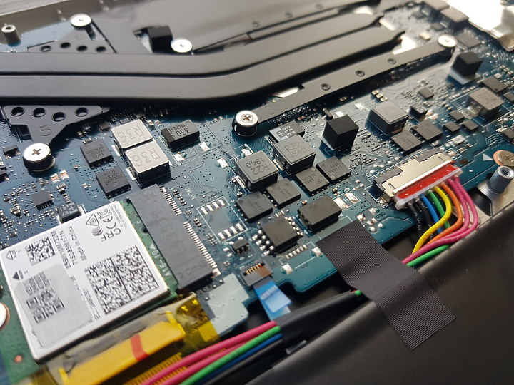 【小宅開箱】【評測】Acer Swift 5 (SF514-54GT) － 輕薄、續航與效能，我全都要！
