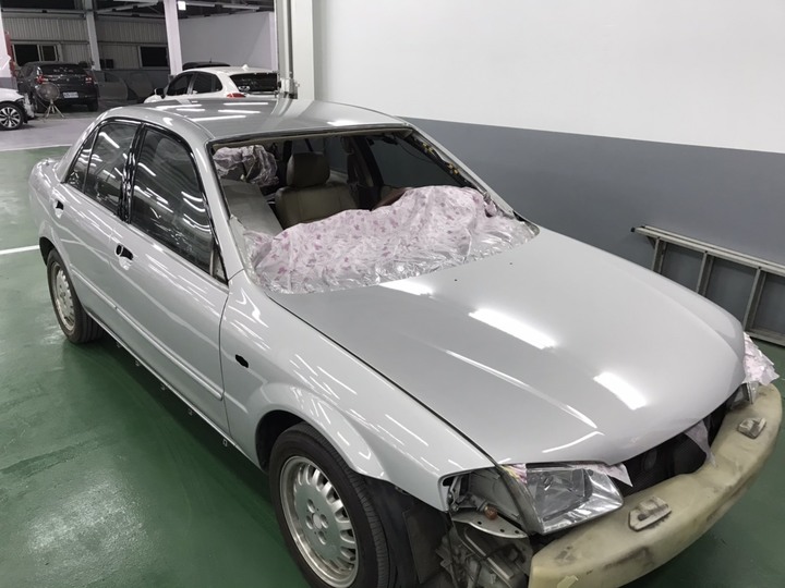 99年 Tierra 1.8 ghia 21歲的生日禮物~（單元２全車鈑烤-原廠篇）