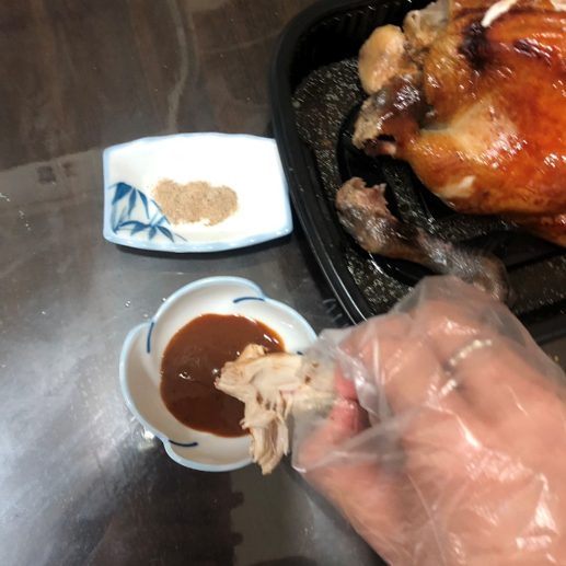 終於吃到大名鼎鼎的香雞城了 多汁雞皮超下酒