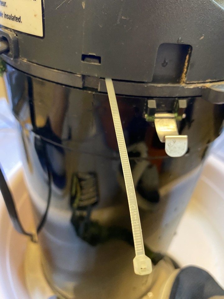 伊罕2215出水口漏水維修記