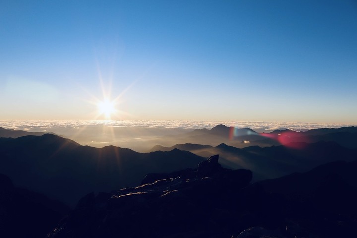 能夠站上玉山，是多少感謝的堆疊。