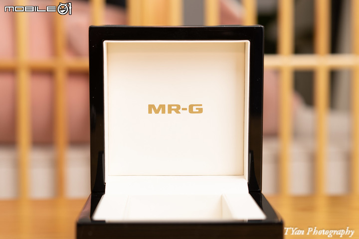 入手卡西欧电子表的G-shock的巅峰系列,MRG-G1000来箱分享!