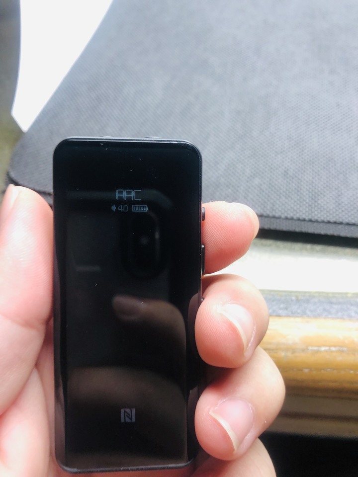【宅評測】Fiio BTR5 藍牙耳擴 開箱體驗~小孩才做選擇,方便與音質我全都要,讓你有線便無線的藍牙音源接收器