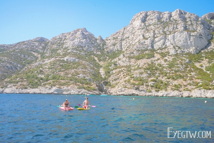 南法｜馬賽Marseille｜Calanques de Marseille卡朗格國家公園｜峽灣健行｜隱密的美麗沙灘