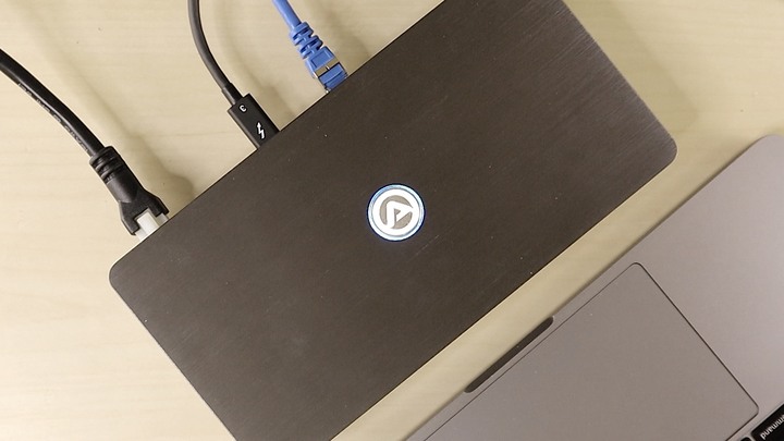 滿足專業特殊族群的 Thunderbolt 3 Docking，配備 10GbE、eSATA、12V 風扇散熱