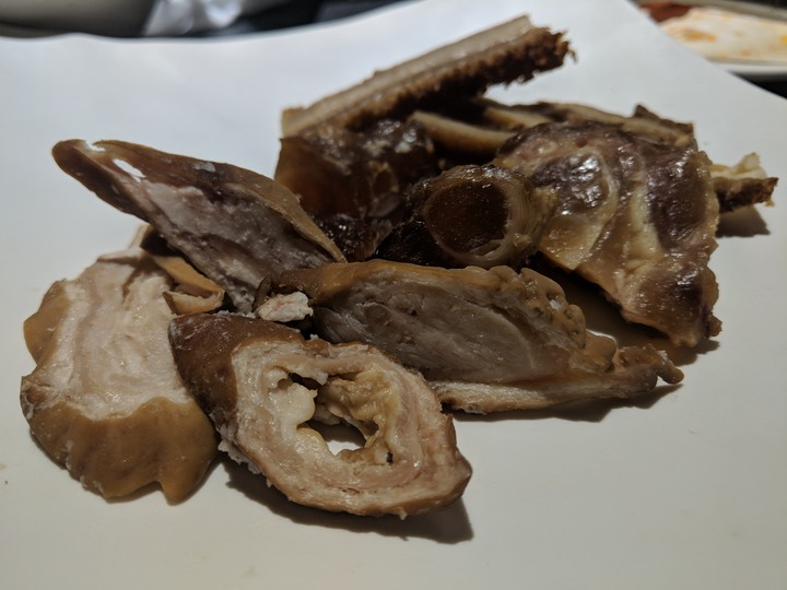 【食記】台北松江南京站 椒心苑 | 大口吃鮮肉,麻辣鍋吃到飽,哈根達斯與莫凡彼