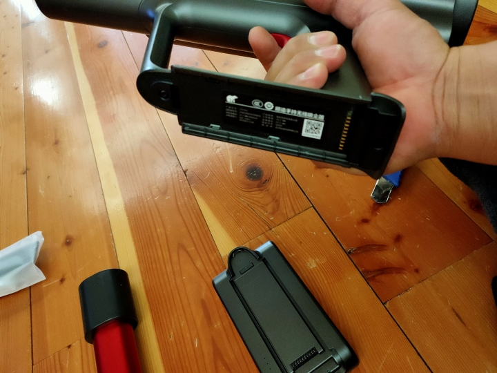 [開箱文]連毛髮都可以自動切斷 順造 Z11 pro 無線吸塵器