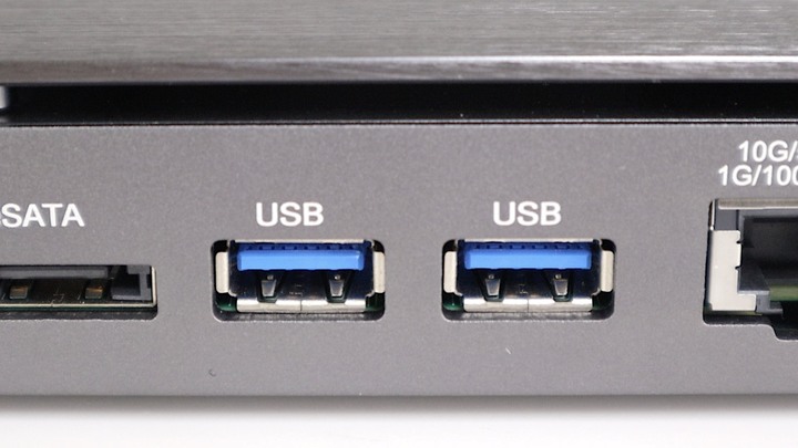 滿足專業特殊族群的 Thunderbolt 3 Docking，配備 10GbE、eSATA、12V 風扇散熱