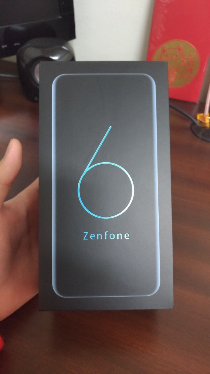 入手ZenFone 6 但有點失望...