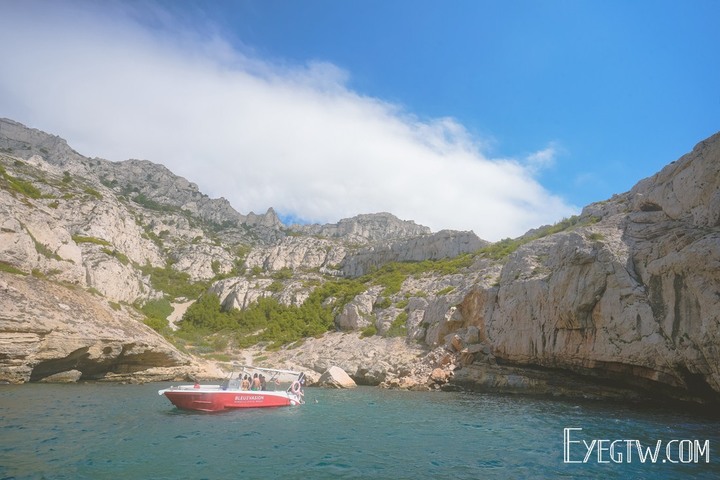 南法｜馬賽Marseille｜Calanques de Marseille卡朗格國家公園｜峽灣健行｜隱密的美麗沙灘