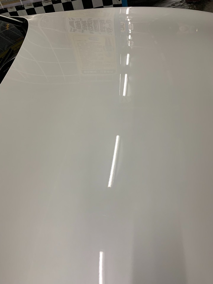 ［BMW 7系列］鍍膜分享 5年的白車鍍完還是一樣亮9