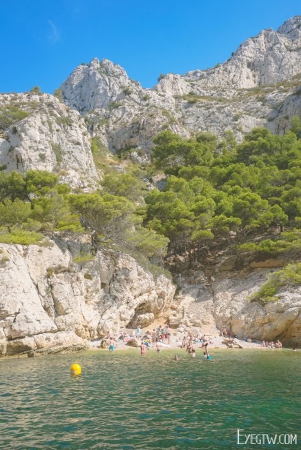南法｜馬賽Marseille｜Calanques de Marseille卡朗格國家公園｜峽灣健行｜隱密的美麗沙灘