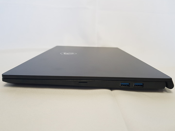 【小宅開箱】【簡測】MSI Modern 15 A10M 設計系愛用系列之一