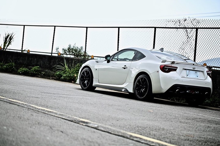 Goodyear Eagle F1 SuperSport X Toyota 86 《固特異SuperSport胎)》心得分享