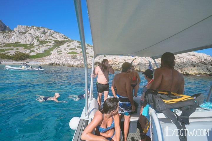 南法｜馬賽Marseille｜Calanques de Marseille卡朗格國家公園｜峽灣健行｜隱密的美麗沙灘