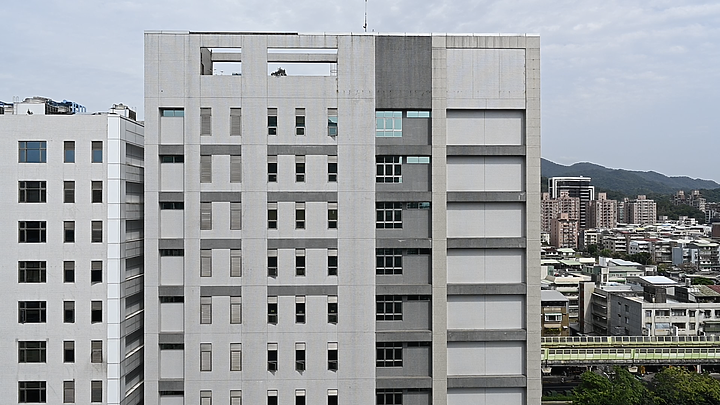 無反 24-70mm f/2.8 大集評！Canon / Nikon / Panasonic / Sigma / Sony / Tamron 頂尖對決！