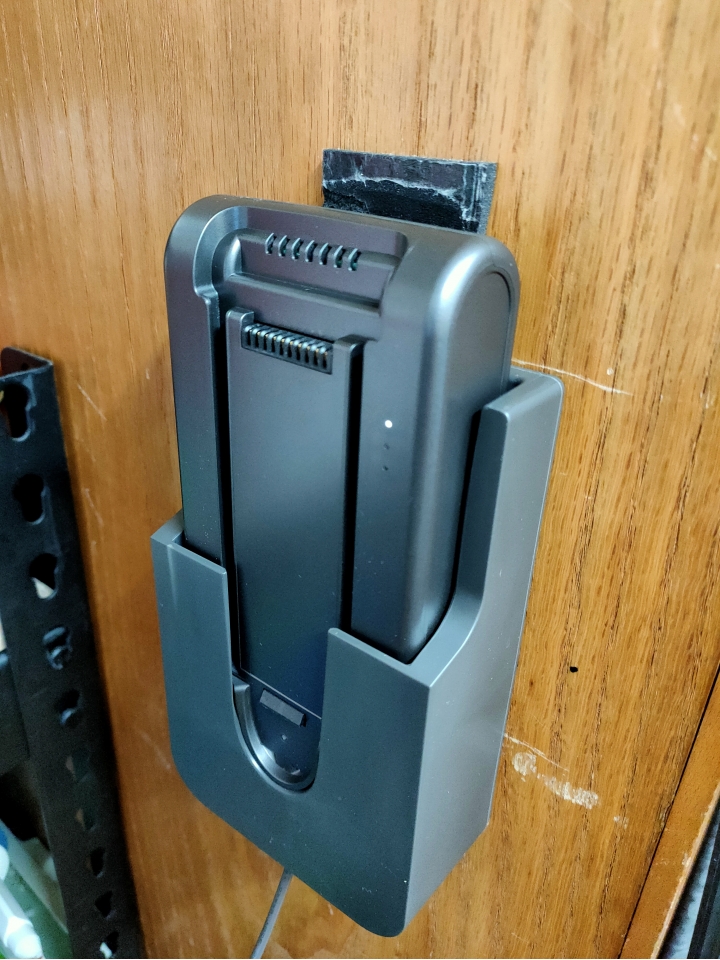 [開箱文]連毛髮都可以自動切斷 順造 Z11 pro 無線吸塵器