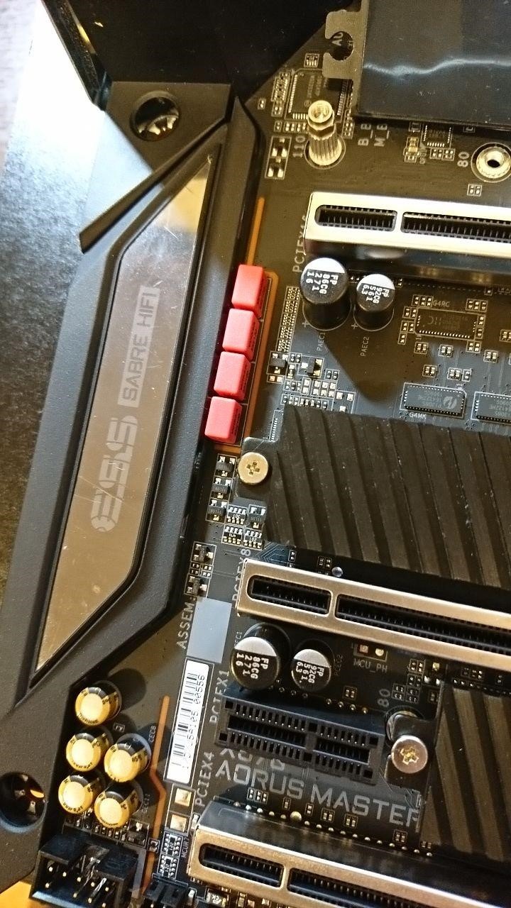 技嘉 X570 AORUS MASTER簡易開箱評測