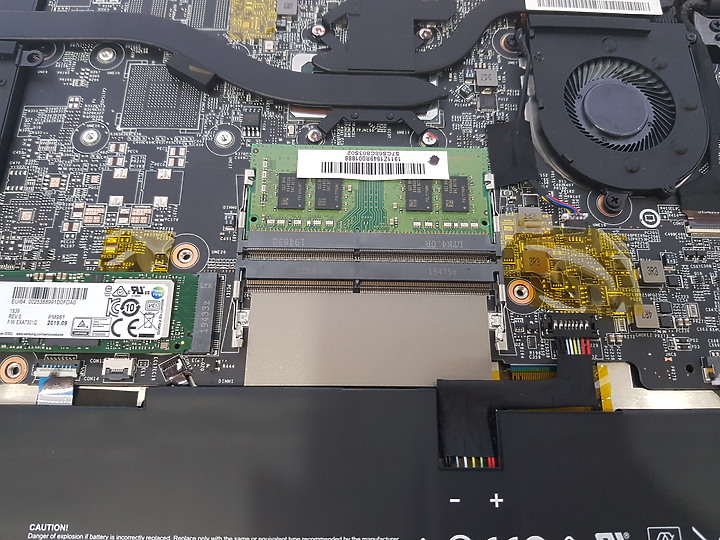 【小宅開箱】【簡測】MSI Modern 15 A10M 設計系愛用系列之一