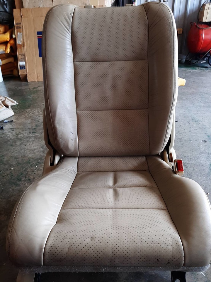 99年 Tierra 1.8 ghia 21歲的生日禮物~(單元3車內皮椅更新)