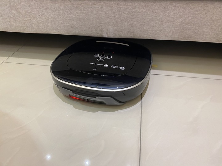 LG VR66930VWNC三眼掃地機器人開箱