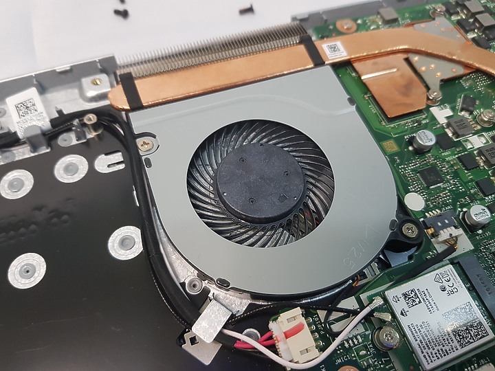 【小宅開箱】【簡測】acer Aspire 5 A515-52G 文書機的大長老