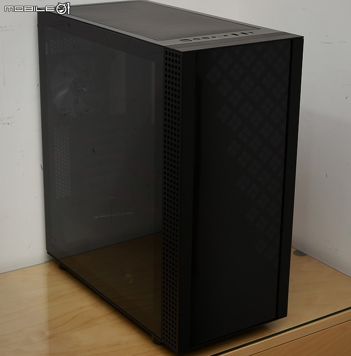點我看大圖 車用防爆膜加持 BitFenix 火鳥 DAWN TG 黎明至尊 ATX 開箱