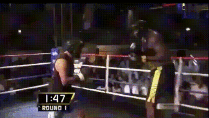 斯台普斯外的铜像雕塑，属于天使之城的体育荣耀