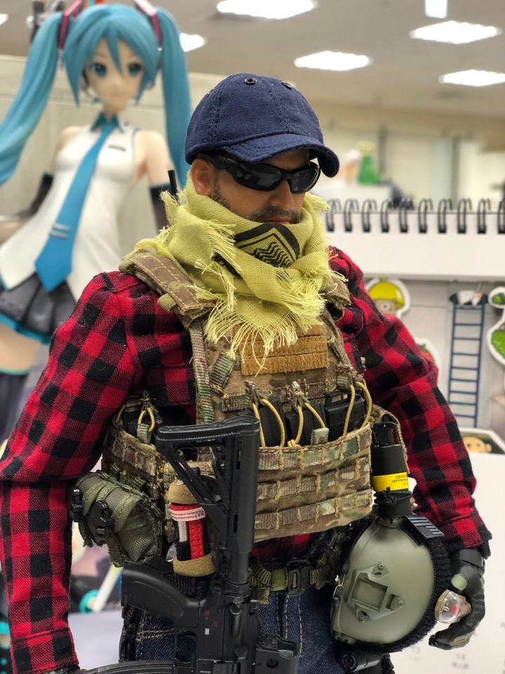 入坑! DAMTOYS 78063 US DEA SRT 1/6 軍事人偶開箱