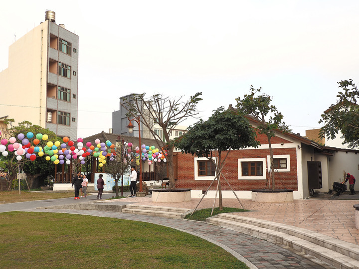 彰化 鹿港 桂花巷藝術村 — 融合日式宿舍與彩繪,好玩又好拍,逛老街以外的另一選擇