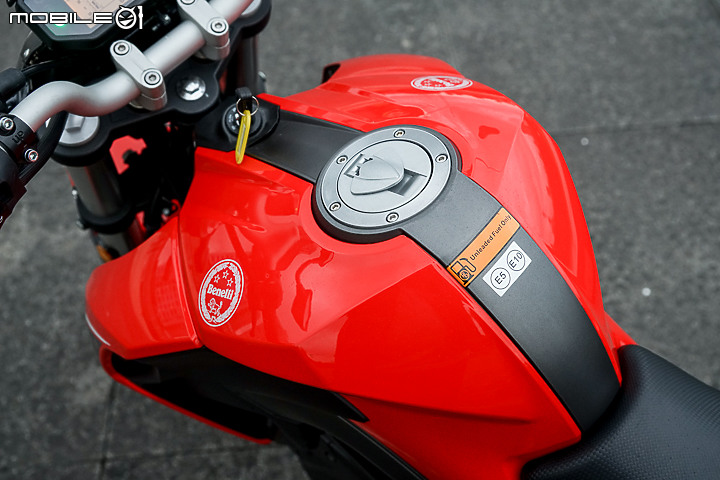 Benelli 125S 試駕 規格滿載樂趣十足