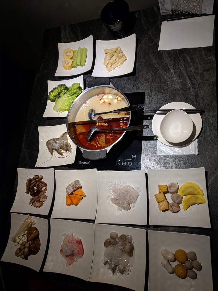 【食記】台北松江南京站 椒心苑 | 大口吃鮮肉,麻辣鍋吃到飽,哈根達斯與莫凡彼
