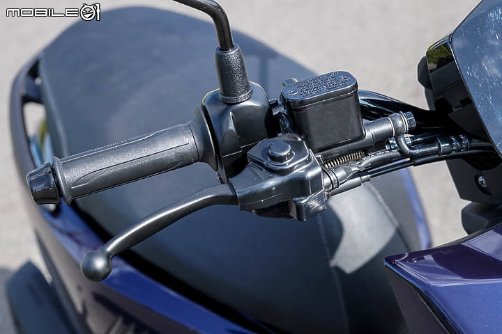 YAMAHA Limi 125 試駕 美型潮車 耐看好駕馭